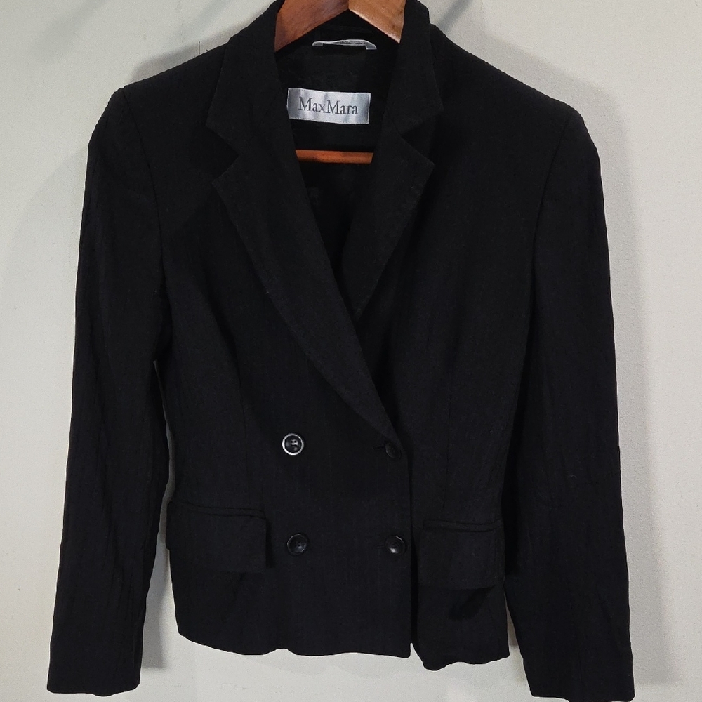 MaxMara Elegant Wool Black Suit Jacket